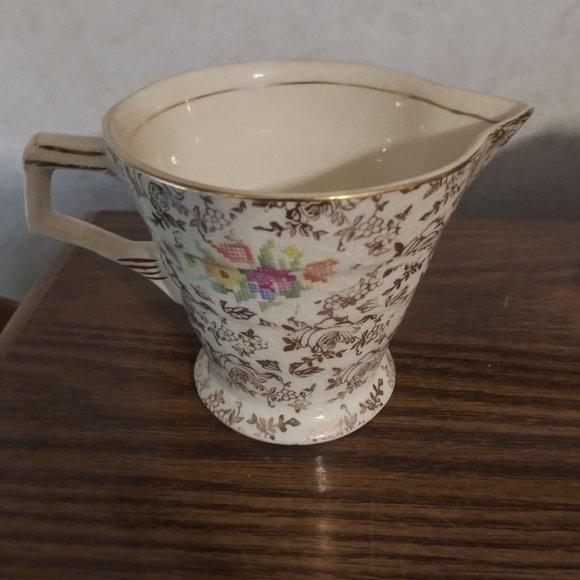 Creamer "Old English Sampler" H&K Tunstall England - Picture 2 of 3